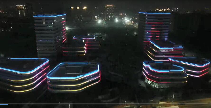 ���à����