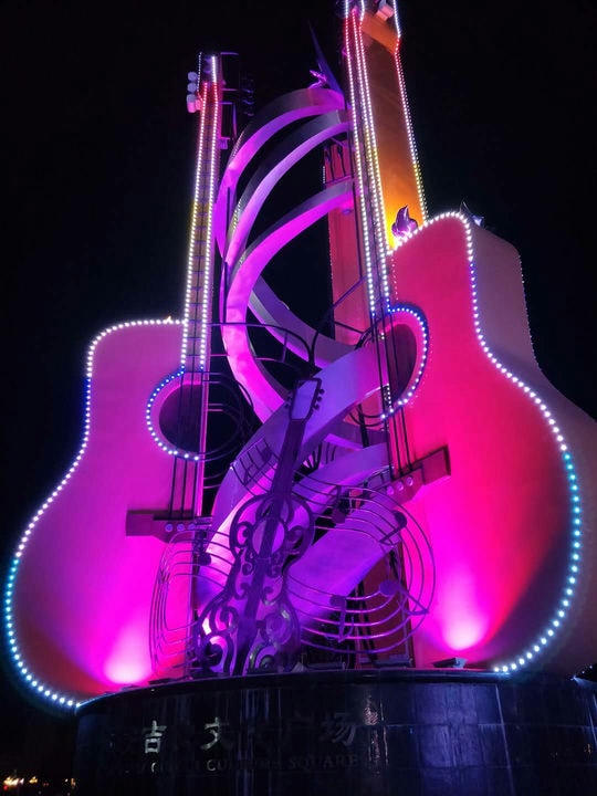 ���̰���