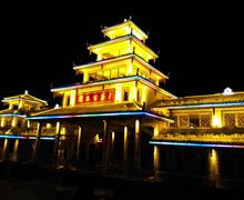 ���̰���