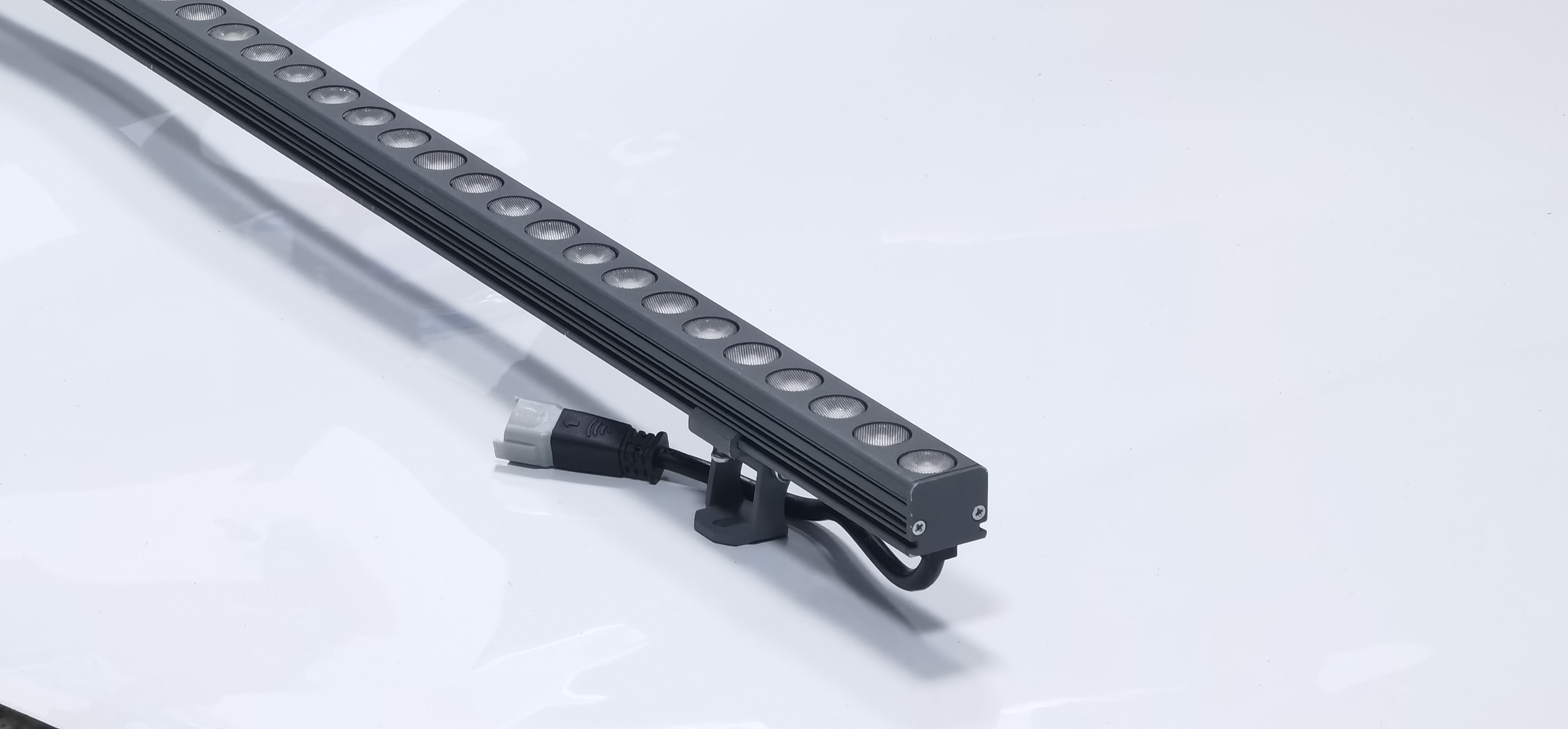 LED���l�� L1000xW23xH20mm